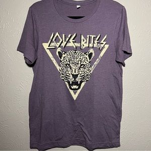 Women’s graphic tee
